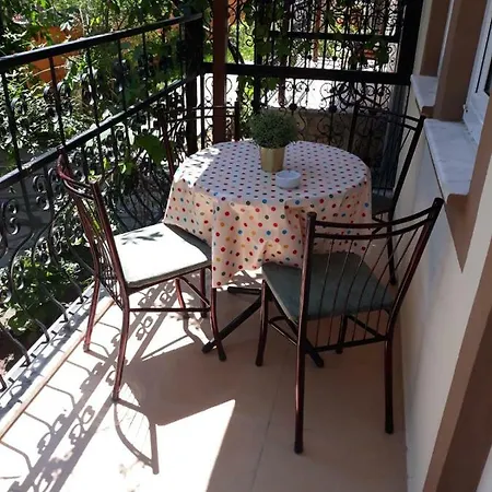 Gunebakan Apart *