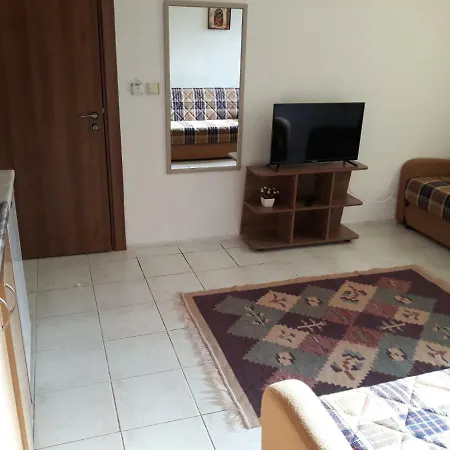 Gunebakan Apart